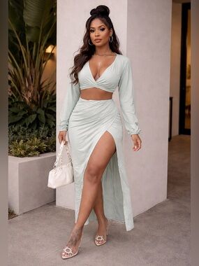 🌹NEW - RESORT Set / in Sage green